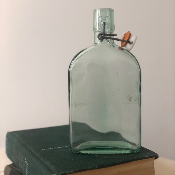 500ml Italian Glass Bottle with Stopper - Picture 1 of 5